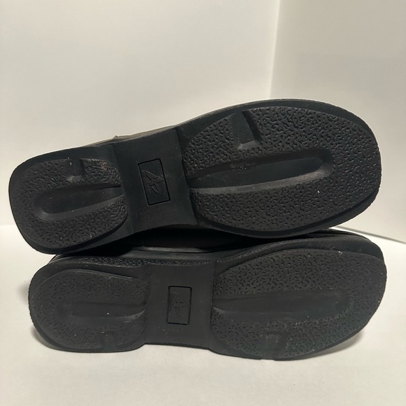 Athletech Winter Boots - Picture 5 of 11